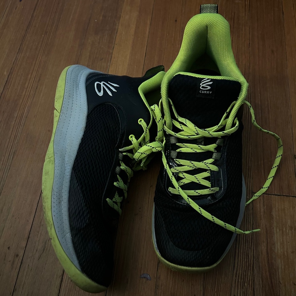 Under Armour Mens Tennis Shoes